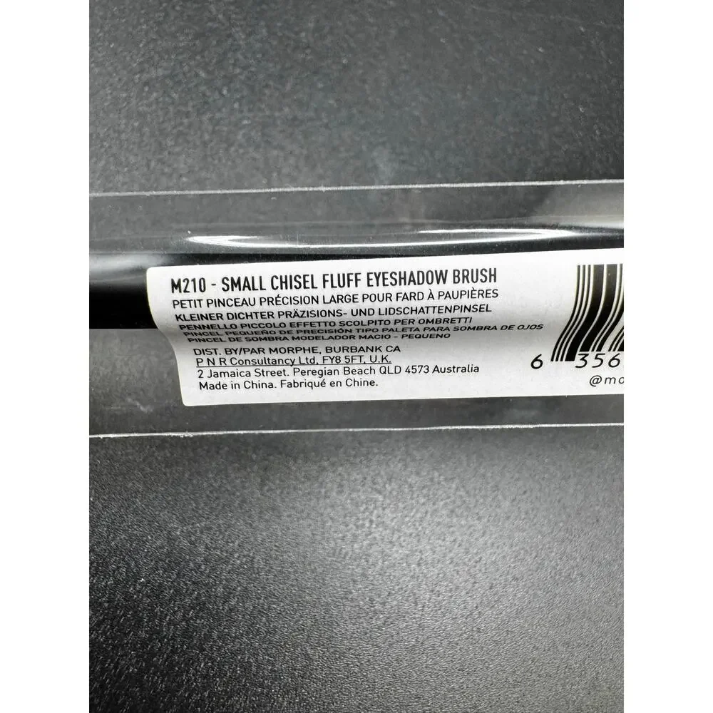 NWT M210 Morphe Small Chisel Fluff Eyeshadow Brush- new no box